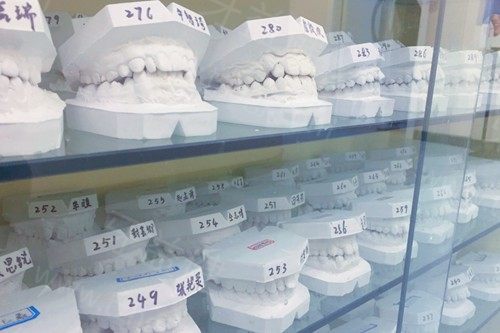 2024洛阳维乐口腔医院收费标准