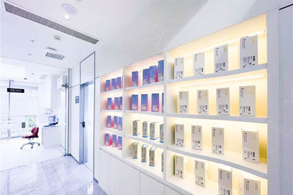杭州雅莱口腔医院展示柜