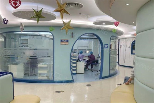 上海拜博口腔医院总店在港陆广场!实力强是上海出名的口腔/国内十大连锁品牌 上海拜博口腔医院总店在港陆广场!实力强是上海出名的口腔/国内十大连锁品牌