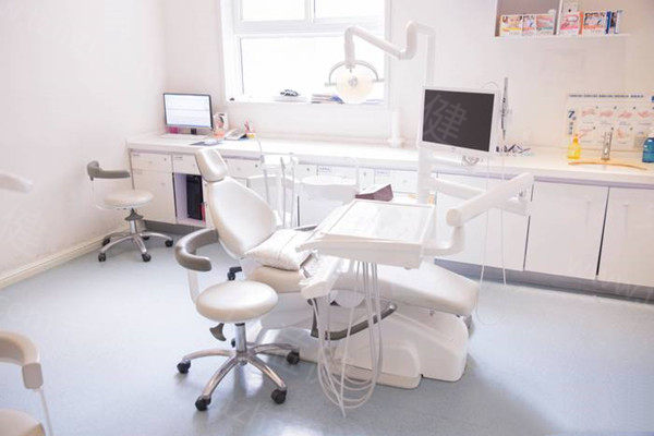 西安诺贝尔口腔医院靠谱吗? 西安诺贝尔口腔医院靠谱吗?